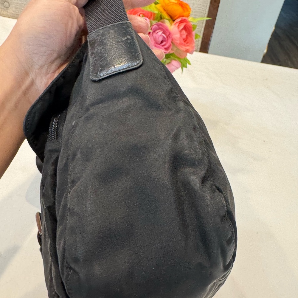 Authentic Prada Black Crossbody bag with authenticity card - Picture 5 of 16
